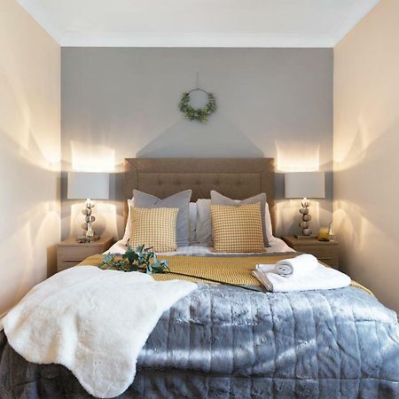 Stylish Cottage - Parking - Garden - Sleeps 6 Кеймбридж Екстериор снимка